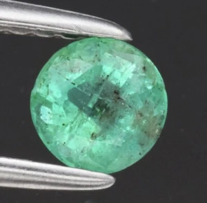 EMERALD 0.36ct Green Round 4.4x4.4x3.1mm Natural Untreated from Colombia - Picture 1 of 5