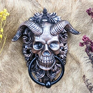 Sale y34 Horned Skull Door Knocker Wall Plaque resin Gothic Heavy decor Figurine - Picture 1 of 6