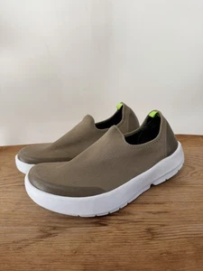 Oofos Oomg Eezee Low Top Taupe Canvas Slipper Recovery Schuhe Damen 10 EU 41 - Bild 1 von 8