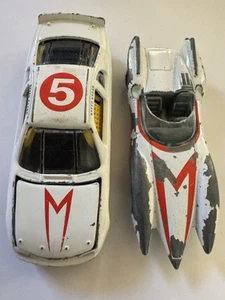 Coche diecast Johnny Lightning 1997 Speed Racer Mach 5 (piezas) y Monte Carlo 1998 - Imagen 1 de 11