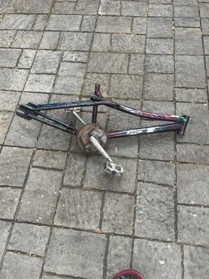 GT Performer Old School BMX Freestyle Frame OG 90s 4130 990 Rainbow - Image 1 of 4