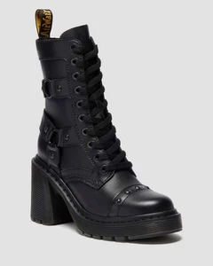 Dr. Martens Damen CHESNEY HARNESS SENDAL LEDER MIT ABSATZ Freizeitstiefel schwarz - Bild 1 von 7