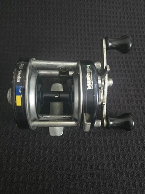 Carrete de pesca vintage Abu Garcia Ambassadeur 5000C hecho en Suecia Foto 1 de 4
