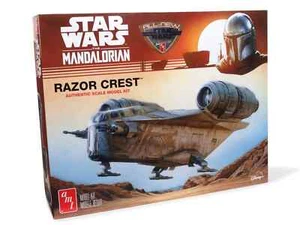 AMT Star Wars: Mandalorian Razor Crest 1:72 Scale Model Kit - Picture 1 of 5
