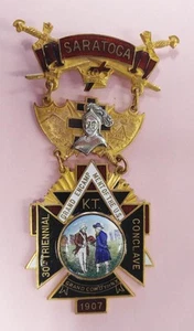 KNIGHTS TEMPLAR SOUVENIR BADGE BATTLE OF SARATOGA C-1907 GRAND ENCAMPMENT U. S. - Picture 1 of 8