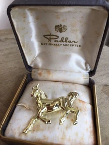 Spilla stallone tono oro rampante vintage - Foto 1 di 3