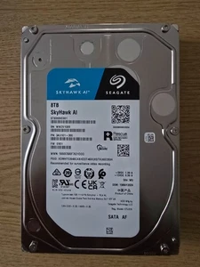 Seagate Skyhawk AI ST8000VE001 8Tb 3,5" 7200rpm 256Mb - Brandneu Originalverpackt - Bild 1 von 1