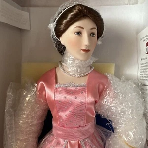 Vintage Smithsonian Institution Historical society fashion/costume Doll 1920's - Picture 1 of 7