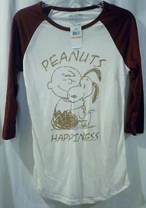 Peanuts Happiness Charlie Brown Hugging Snoopy Shirt Size S - Picture 1 of 4