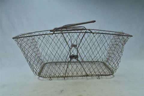 Antique LARGE WIRE GROCERY FARMERS MARKET GATHERING BASKET COLLAPSIBLE #04798 Cover