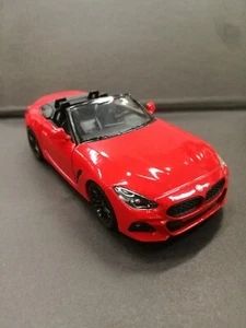 Coche de juguete Bmw Z4 rojo descapotable Kinsmart modelo escala 1/34 diecast metal puertas abiertas - Imagen 1 de 2