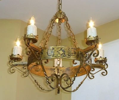 Lámpara de araña vintage gótica renacentista dorada candelabro lámpara de luz de cinco brazos Foto 1 de 4