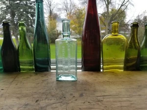 The Williams & Carleton Co Hartford Conn. Pharmacy Bottle - Picture 1 of 4