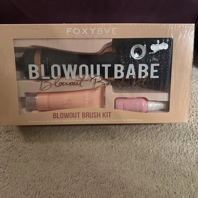 FoxyBae Hair Blowout Brush Kit Rosa Novo Na Caixa Escova, Protetor, Creme - Imagem 1 de 3