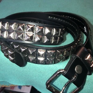 New 2Row Pyramid Studded Belt Genuine Leather Punk Goth Hot Topic Size 48 LOT 1 - Picture 1 of 5