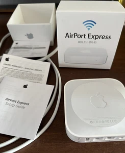Stacja bazowa Apple AirPort Express (2. generacji) A1392 802.11n Wi-Fi ~ kompletna - Zdjęcie 1 z 9