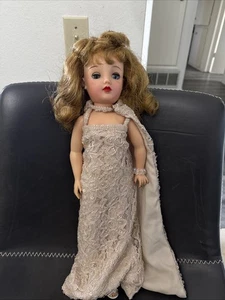 VINTAGE IDEAL MISS REVLON 18” DOLL 1950’S FASHION DOLL IDEAL VT-18 Read - Picture 1 of 24