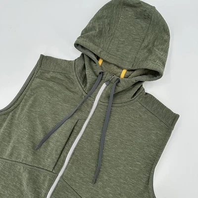 Chaleco Peter Millar Active Eclipse Para Hombres Pequeño Hoja de Oliva Verde Logo Con Capucha Cremallera Foto 1 de 4