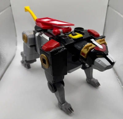 Juguetes Voltron Classic Black Lion Playmates 40 aniversario Foto 1 de 4