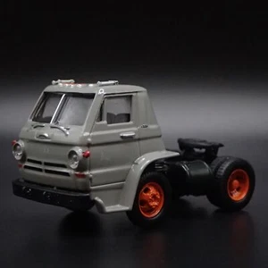 1966 66 DODGE L600 COE RIG GRAY 1/64 SCALE COLLECTIBLE DIORAMA DIECAST MODEL CAR - Picture 1 of 7