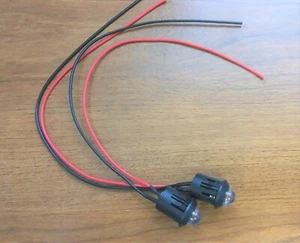 2 Super Bright BBT 12 volt Yellow LED 1/2" Snap In RV Courtesy Lights - Imagen 1 de 4