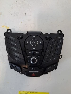 Panel de control de radio Ford FIESTA 2015-2019 pantalla de 3,5" apertura desde 03/05/15 Foto 1 de 4