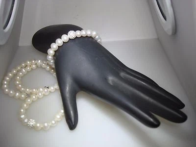 HERMOSO NUEVO I.P.S. ¡JUEGO DE COLLAR Y PULSERA ESTERLINA DE PERLAS DE AGUA DULCE Y CIRCONITA CÚBICA! Foto 1 de 4