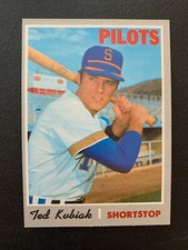 1970 Topps Baseball Card # 688 Ted Kubiak - EXMT+