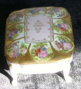 ROYAL VIENNA PORCELAIN DECORATED BOX - Picture 1 of 9