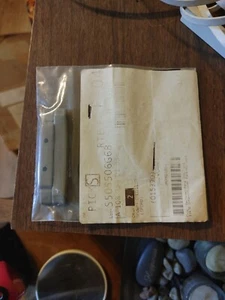 Paire De Pièces De Toit Ouvrant Glissant OEM Mercedes W107 W116 W123 C123 NOS - Bild 1 von 3