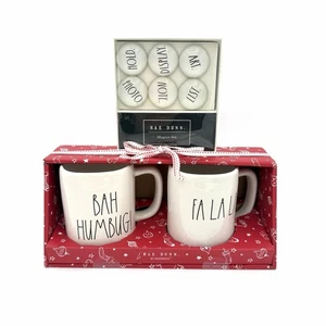 Rae Dunn Weihnachten Tassen 15oz Set Bah Humbug & Fa La La Boxed + Magnete NEU - Bild 1 von 11