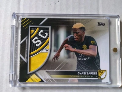 2019 Topps MLS Gyasi Zardes Logo Patch /5 Crests Honor Columbus Crew SC Relic ⭐ - Image 1 of 4