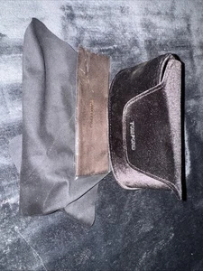TOM FORD GROßES SCHWARZES SAMT SONNENBRILLENETUI MIT REINIGUNGSTUCH - Bild 1 von 2