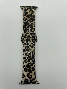 Silicone Replacement Band or Strap for Apple Watch Leopard Print 42/44MM - Picture 1 of 4