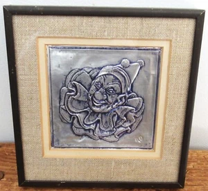 HECHO A MANO METAL PRENSADO ARTE PAYASO INGENIOSO CODGER WILLIAMSPORT, PA 7" COLGANTE DE PARED - Imagen 1 de 7