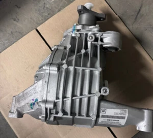 2003-2004 Cadillac CTS Carrier Differential Assembly 3.42 Ratio New OEM 19178780 - Bild 1 von 6