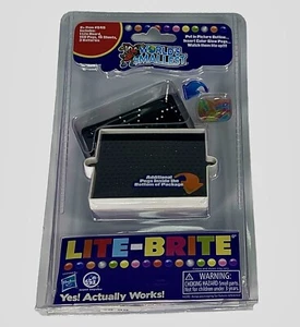 World's Smallest Lite-Brite Brand New Hasbro Miniature Micro Toy - Picture 1 of 4