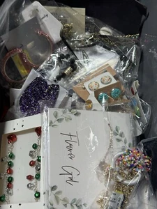 New Lot 20 Pieces Fashion/Costume Jewelry/Wholesale. - Picture 1 of 3
