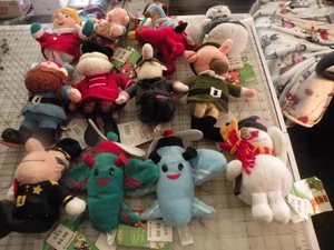 Rudolph Island of Misfit Toys Plushes CVS Exclusive - 1999 Set of 12 WITH TAGS - Picture 1 of 7