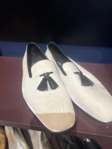 Mocasín Tom Ford Archive de gamuza blanca con borlas - Imagen 1 de 3