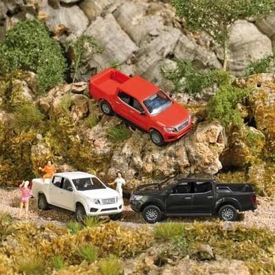 Busch 53702 HO Scale 2015 Nissan Navara Crew-Cab Pickup Truck - White - Image 1 of 1