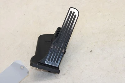 2014-2019 Chevrolet Corvette Accelerator Pedal 22936178 OEM MM43 - Image 1 of 4
