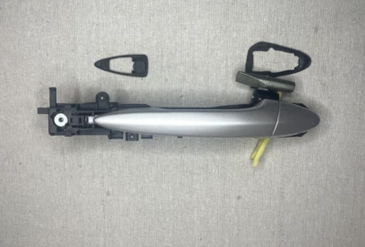 2006-2013 Lexus IS250 IS350 REAR LEFR DOOR HANDLE ASSY SILVER OEM 69220-53050 - Imagem 1 de 4