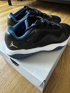 NIKE Air Jordan 11 CMFT Low in schwarz/blau und Größe 38 - Sehr guter Zustand - Bild 1 von 7