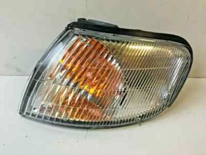 FITS NISSAN ALMERA FRONT CORNER LIGHT INDICATOR UNIT PASSENGER N15 1998-2000 - Picture 1 of 5