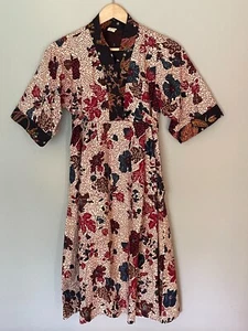 C&A Boho Tribal Print Kleid kleiner V-Ausschnitt hinten zum Binden Handarbeit asiatisch inspiriert Blumen - Bild 1 von 11