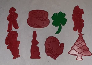 Vintage Tupperware Konvolut 8 Ausstechformen rot - Bild 1 von 2