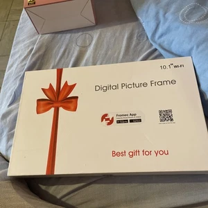Photo Frame WiFi Digital Frameo App Grouptronics UK 10 Inch Touch Screen 16GB - Picture 1 of 8
