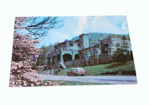 Postal de colección Howerton Hall principios de primavera con coche Montreat Carolina del Norte sin usar - Imagen 1 de 2