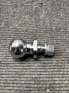 Bola de remolque cromada Curt 40003 2" 3500 lb, nueva - Imagen 1 de 3